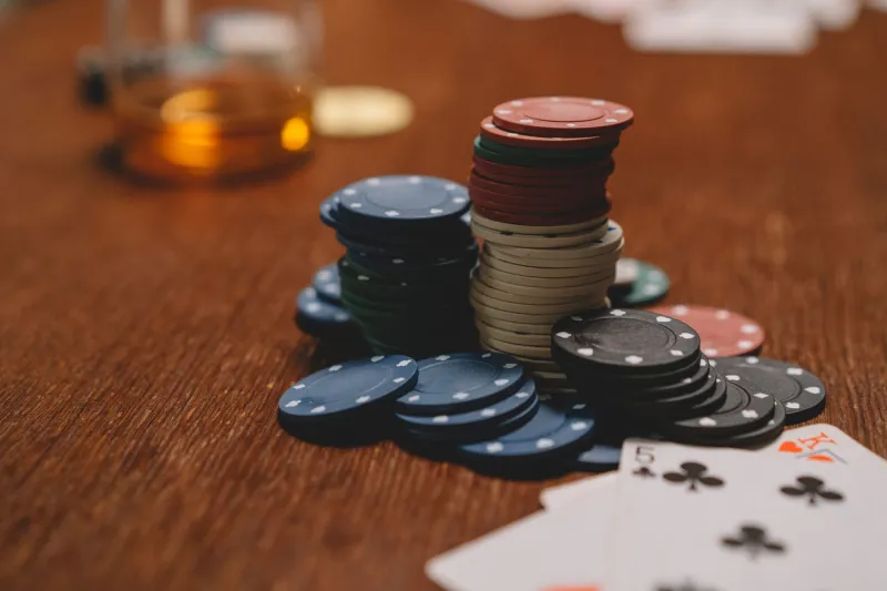 Bigger Bets, Bigger Losses: The Counterintuitive Math Behind Bet Escalation